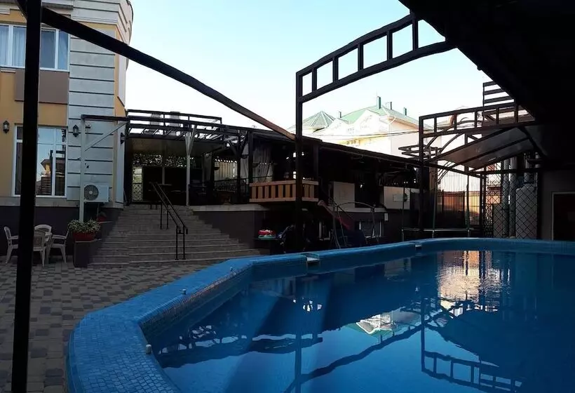 Hotelli Starinny Tallin