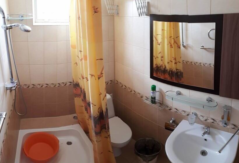 בית מלון כפרי Starinny Tallin