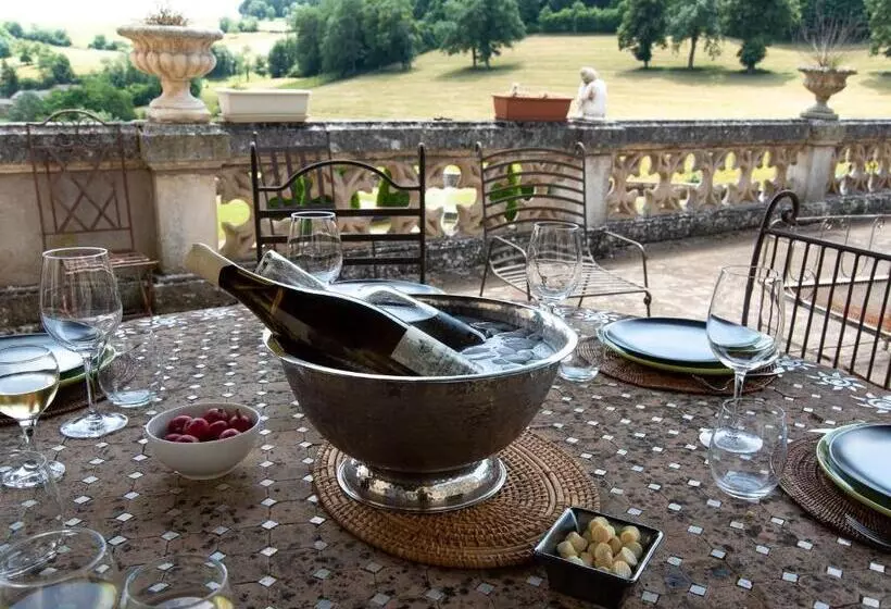 Majatalo Château De Pramenoux