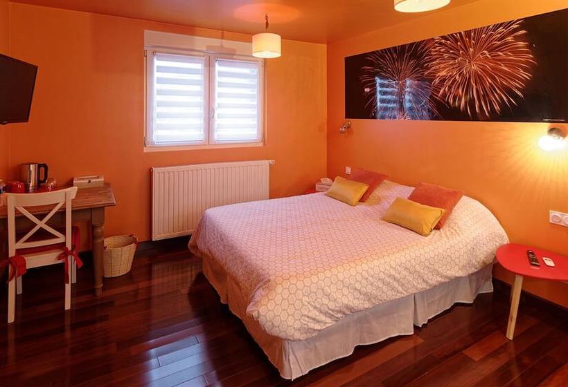 ペンション Les V Elements