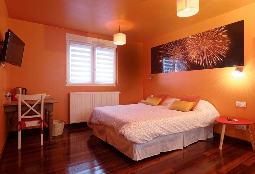 ペンション Les V Elements