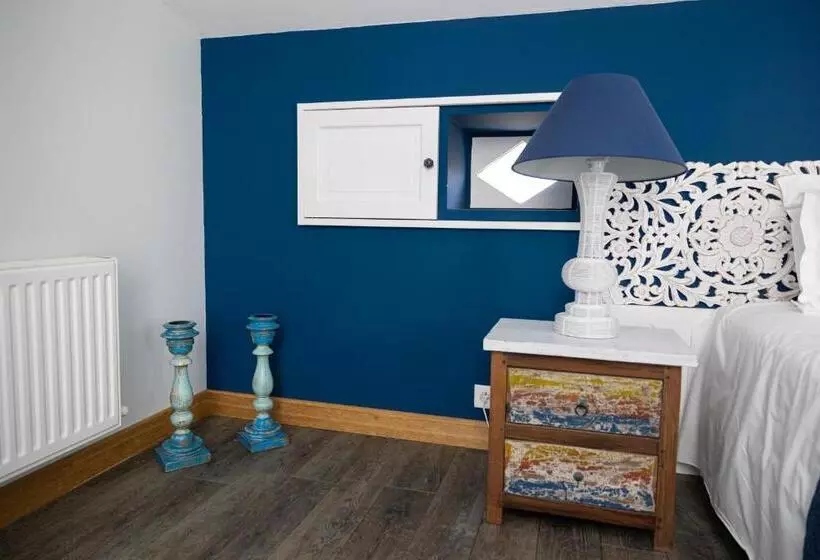 Aamiaismajoitus (B&B) Château La Gravière