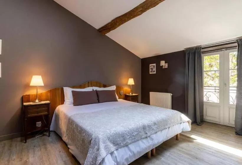 Aamiaismajoitus (B&B) Château La Gravière