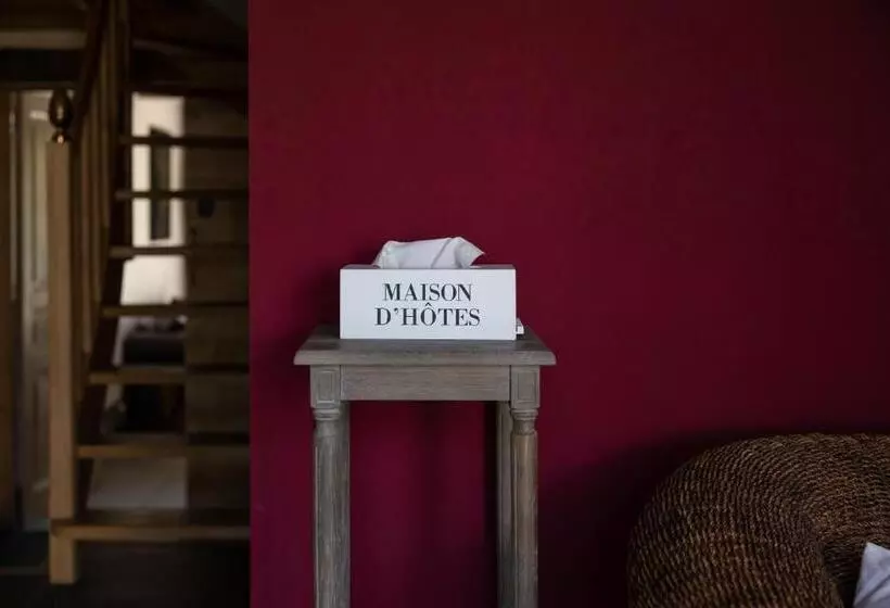 Aamiaismajoitus (B&B) Château La Gravière