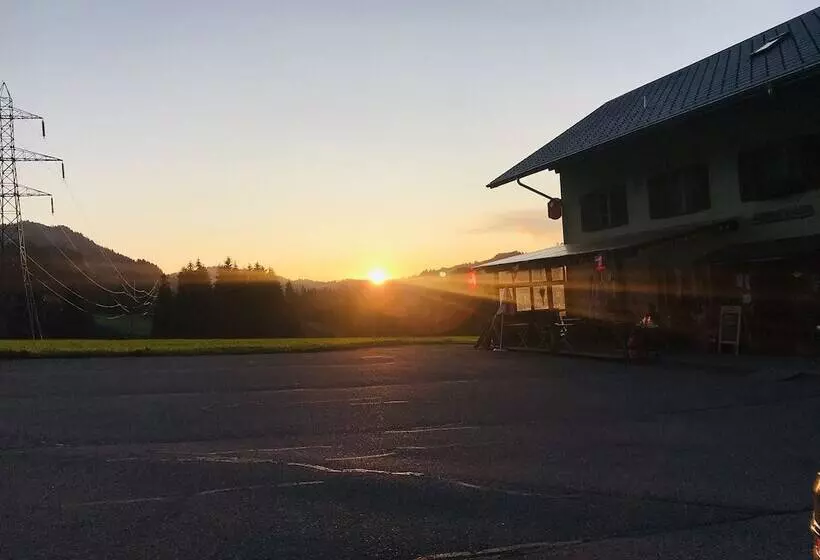 ベッドアンドブレックファースト Gasthof Rosegg