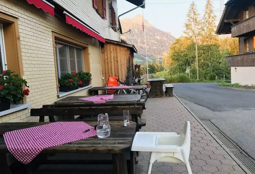 ベッドアンドブレックファースト Gasthof Rosegg