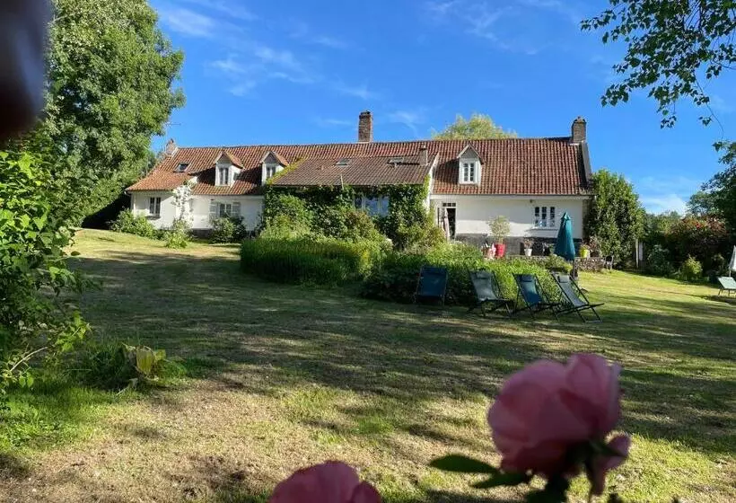Aamiaismajoitus (B&B) Le Clos Dessyag