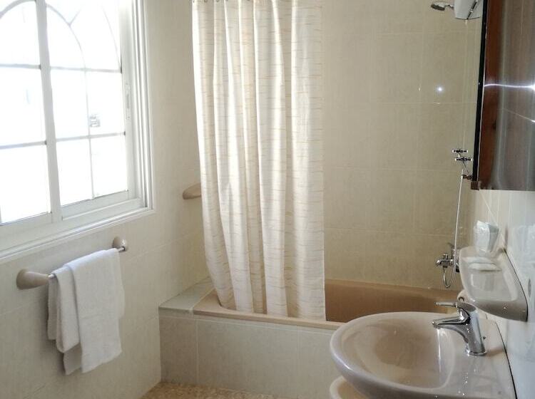 فندق فئة نجمة واحدة La Terraza