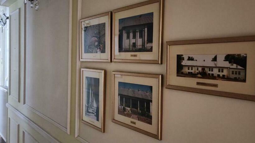 فندق Dworek Wola Ociecka