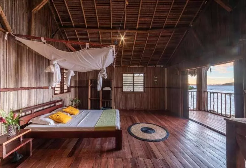 هتل Floraly Komba