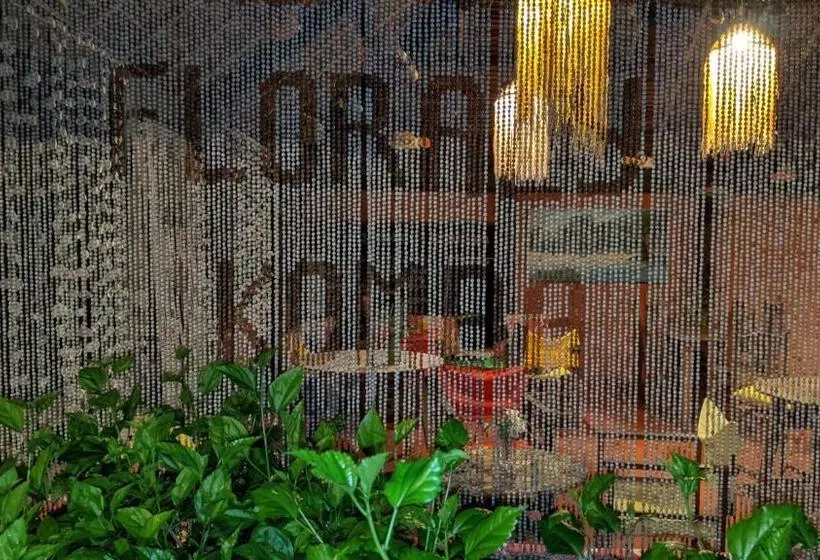 هتل Floraly Komba