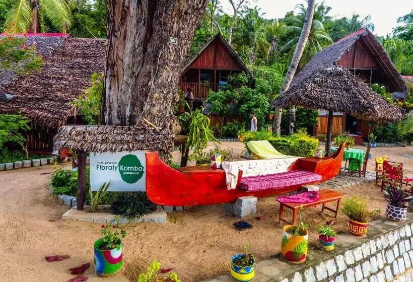 هتل Floraly Komba