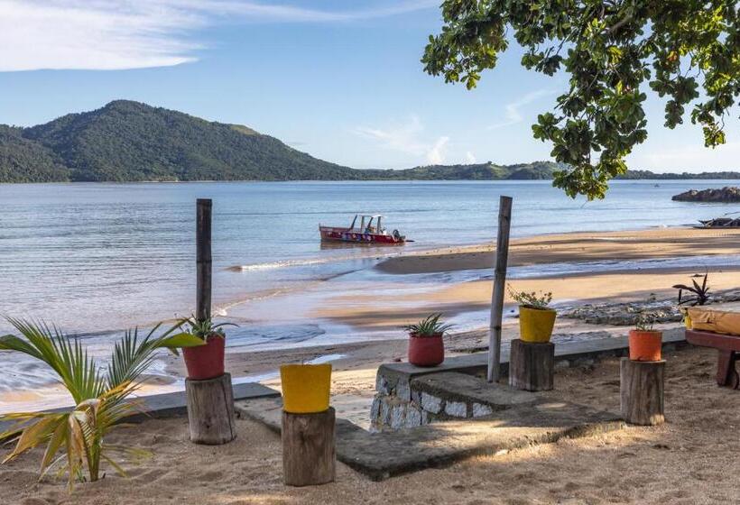 هتل Floraly Komba