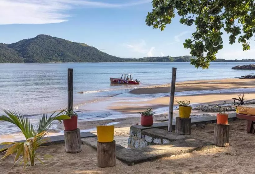 هتل Floraly Komba