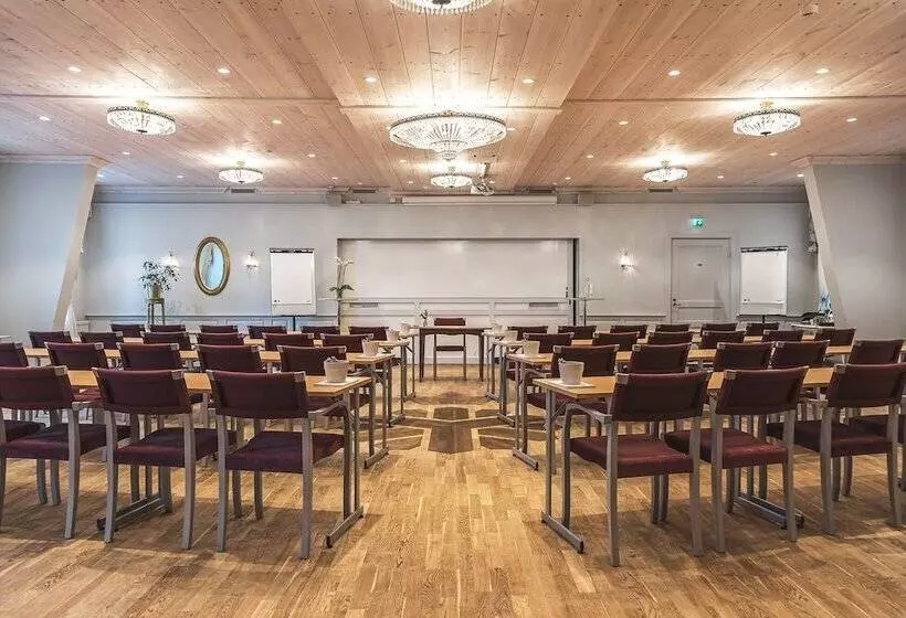 Hotelli Färna Herrgård & Spa