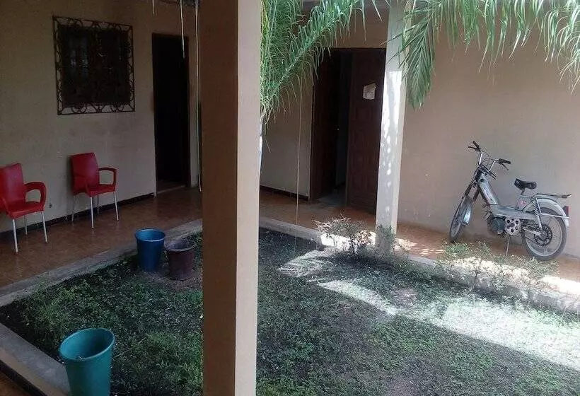 ホテル Hôtel Le Paradis   Adults Only