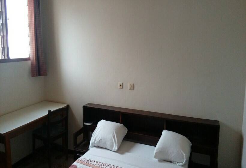 Отель Hôtel Le Paradis   Adults Only