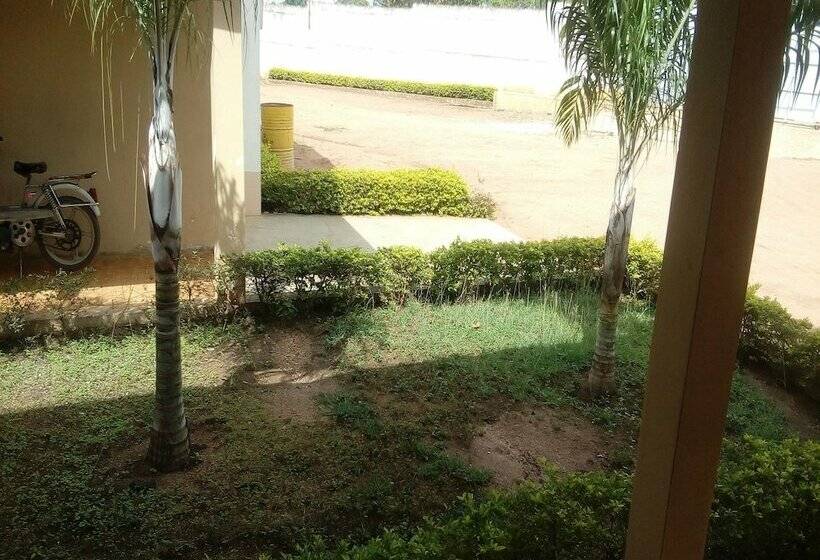 Отель Hôtel Le Paradis   Adults Only