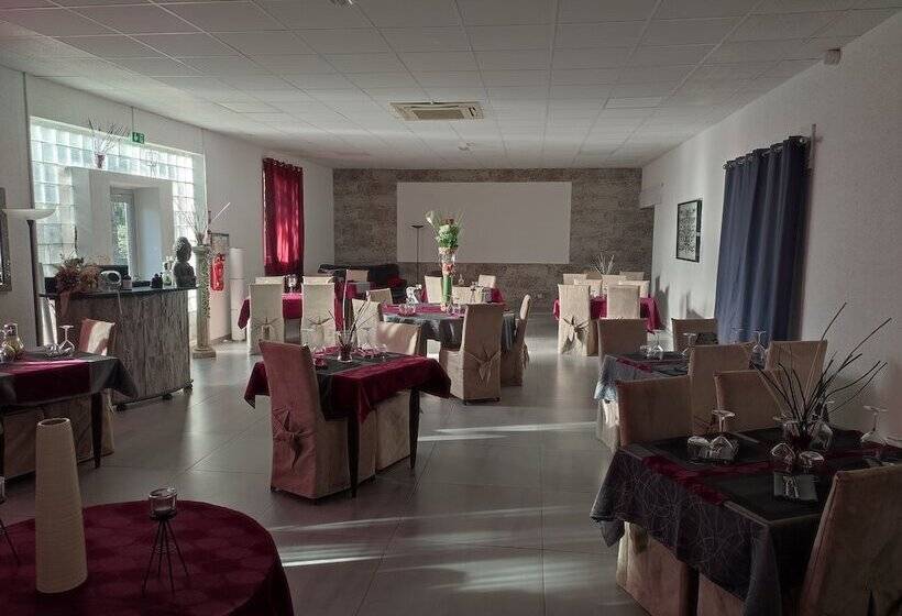 فندق L Hôtel Du Bastier