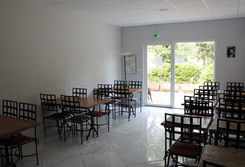 فندق L Hôtel Du Bastier