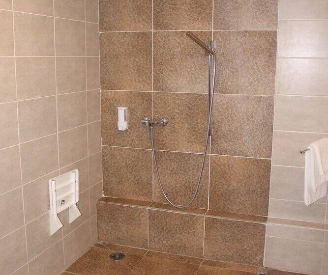 فندق L Hôtel Du Bastier