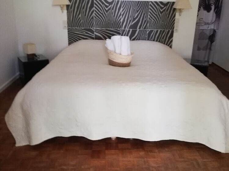 فندق L Hôtel Du Bastier