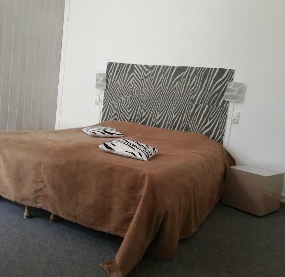 فندق L Hôtel Du Bastier