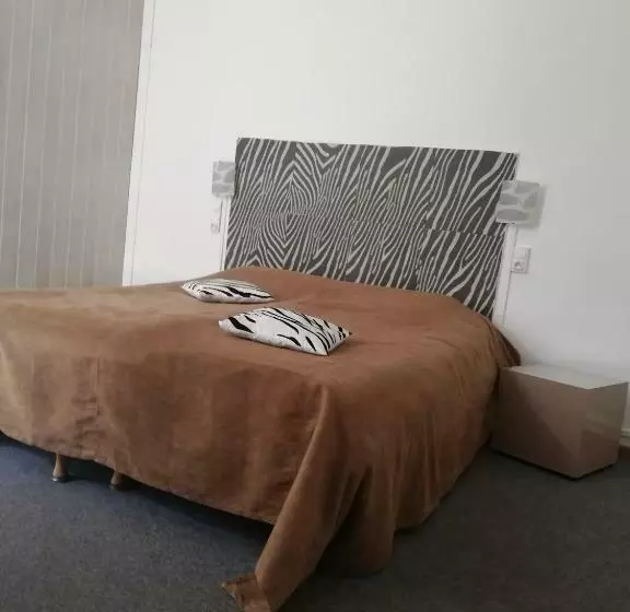 ホテル L Hôtel Du Bastier