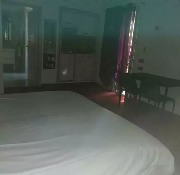 ホテル L Hôtel Du Bastier