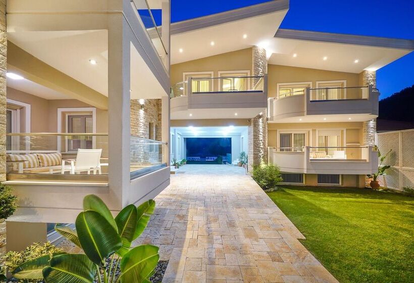 فندق Lobelia Luxury Suites