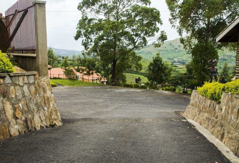 בית מלון כפרי Satellite Holiday Resort