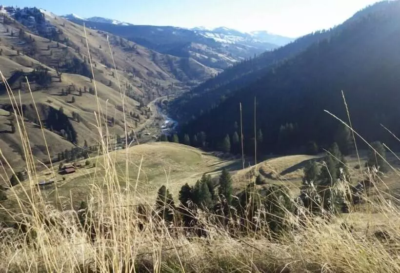 ホテル The Last Resort Lodge