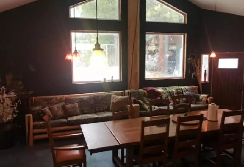 ホテル The Last Resort Lodge