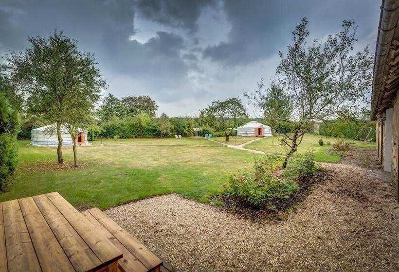 فندق Le Village Des Templiers