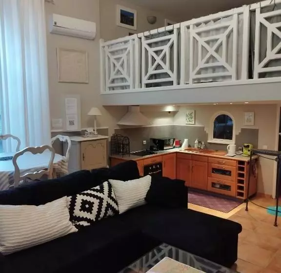 ペンション Entre Vignes Et Dentelles