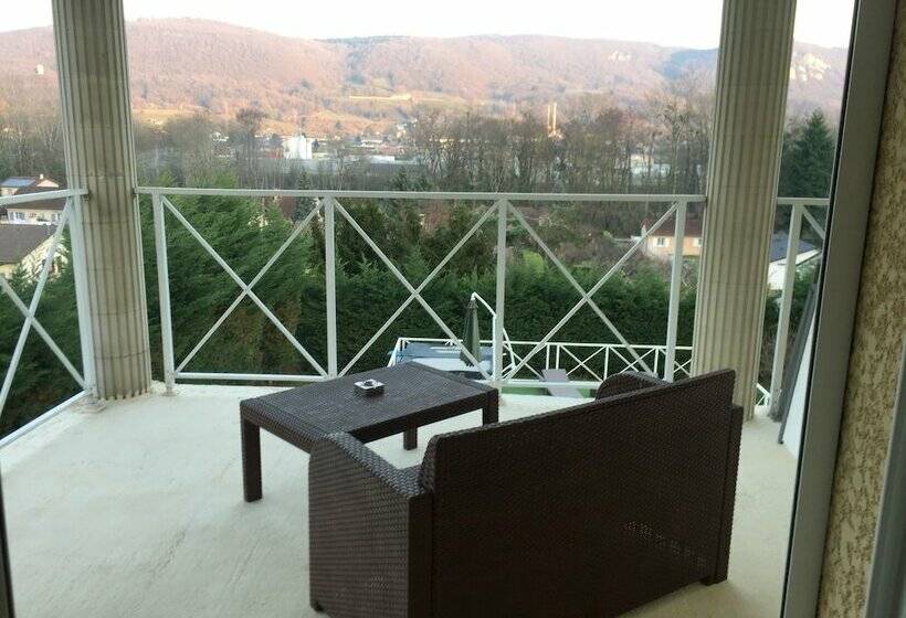 بنسيون La Villa