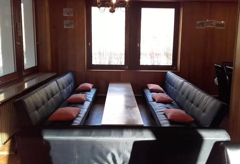 ペンション Les Sources