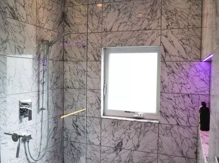 Majatalo Shadowcrest