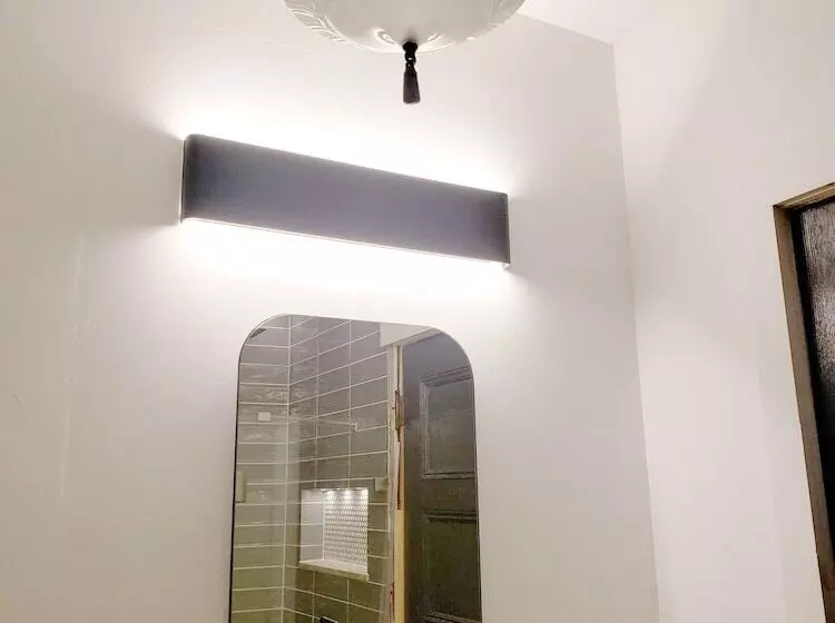 Majatalo Shadowcrest