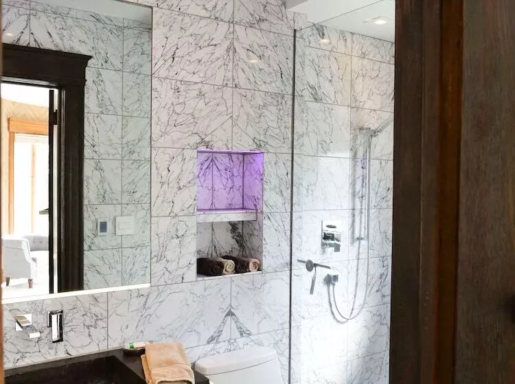 Majatalo Shadowcrest