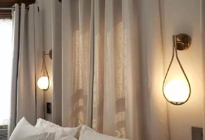 Majatalo Shadowcrest