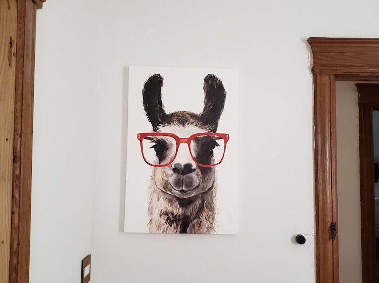 פנסיון Shadowcrest