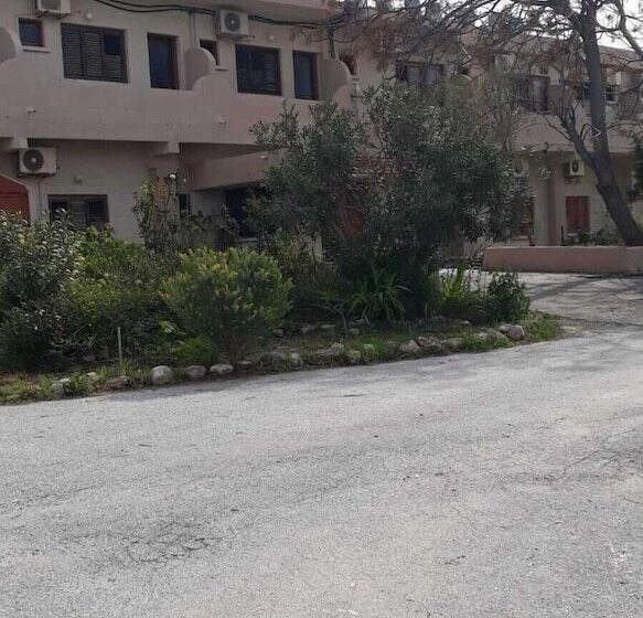 펜션 Theresa Hotel At Karpaz Peninsula