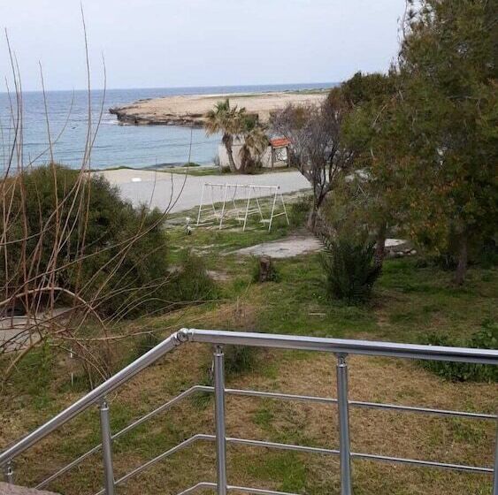 펜션 Theresa Hotel At Karpaz Peninsula