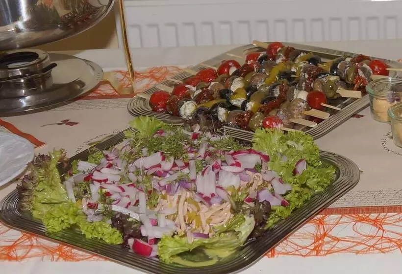 Majatalo Zur Rotenfelsstube