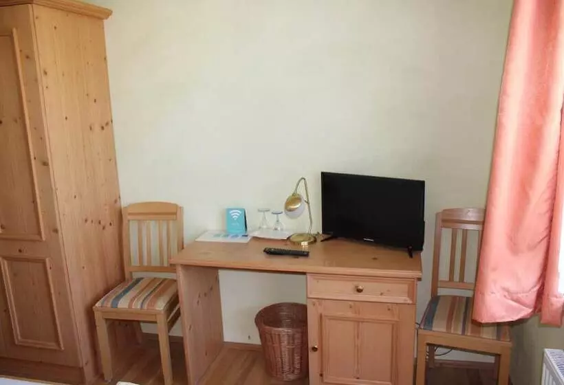 Majatalo Zur Rotenfelsstube