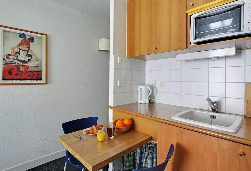 Short Stay Group Residence Les Lilas Serviced Apartments