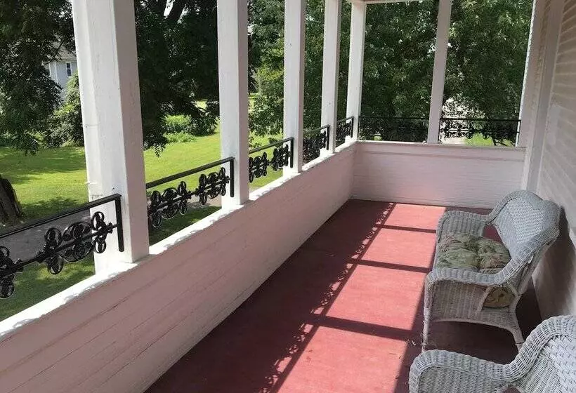 The Conner House B&b