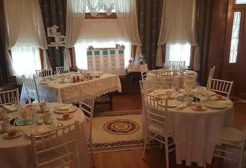 The Conner House B&b