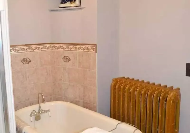 The Conner House B&b